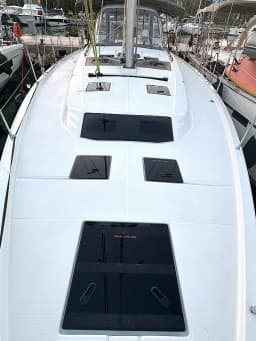 Dufour 41 in Athens / Alimos Marina thumbnail 7