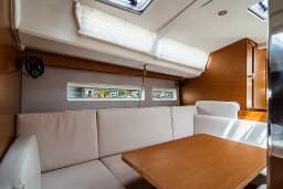 Sun Odyssey 440 in Sardinia / Portisco / Marina di Portisco thumbnail 6
