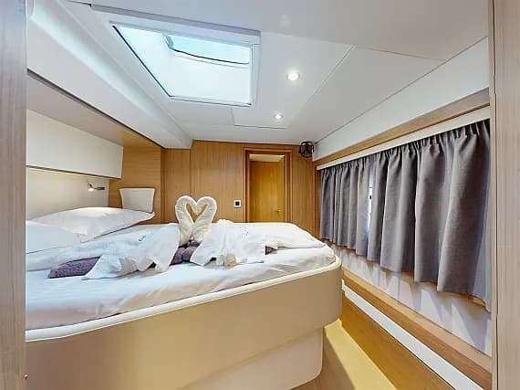 Bali 5.4 in Lavrion / Olympic Marina - Photo 3