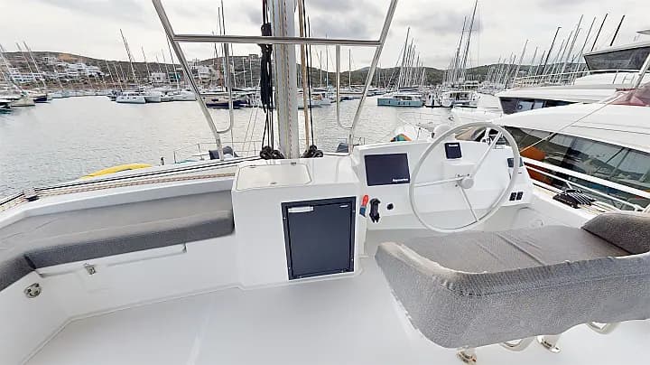 Bali 5.4 in Lavrion / Olympic Marina - Photo 4