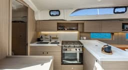 Oceanis 47 in Rhodes New Marina thumbnail 12