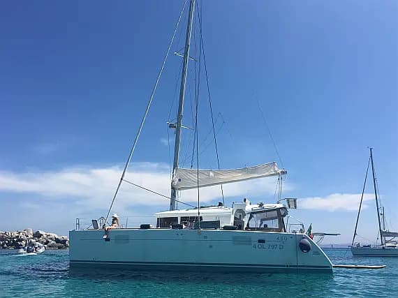 Lagoon 450 in Rome / Marina di Nettuno - Photo 1