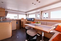 Lagoon 450 in Rome / Marina di Nettuno thumbnail 12