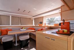 Lagoon 450 in Rome / Marina di Nettuno thumbnail 13