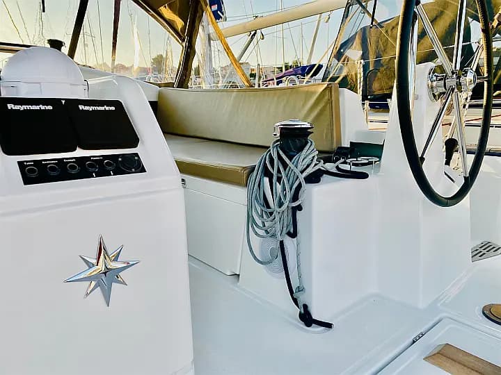 Sun Odyssey 440 in Šibenik / D-Marin Marina Mandalina - Photo 5