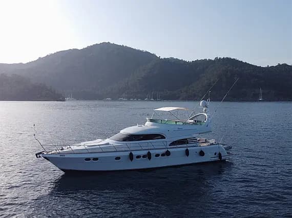 Motoryacht in Göcek / D-Marin Göcek Marina - Photo 1