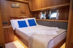 Motoryacht in Göcek / D-Marin Göcek Marina thumbnail 11