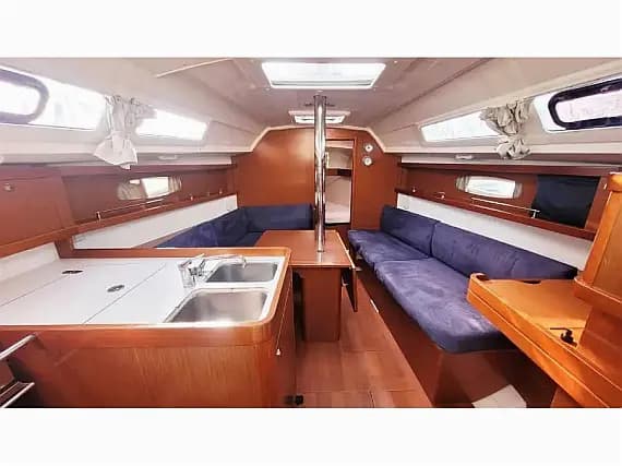 Oceanis 31 in Saint-Quay-Portrieux / Port d'Armor - Photo 3