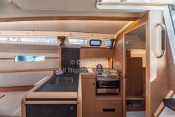 Sun Odyssey 349 in Sicily / Capo d'Orlando Marina thumbnail 10