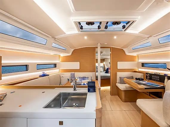 Sun Odyssey 415 in Pula / Tehnomont Marina Veruda - Photo 3