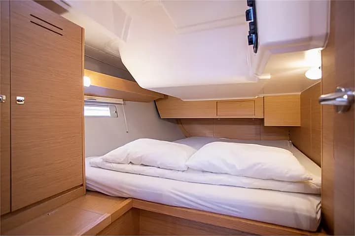 Dufour 430 in Preveza Main Port - Photo 5