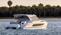 Aquila 36 Sport in Sardinia / Cannigione thumbnail 3