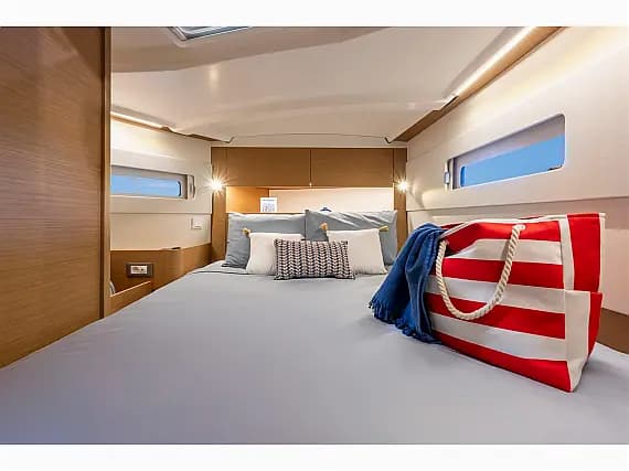 Sun Odyssey 415 in Nikiti - Chalkidiki / Nikiti - Photo 3
