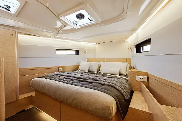 Sun Odyssey 415 in Nikiti - Chalkidiki / Nikiti - Photo 4