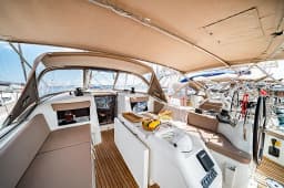 Sun Odyssey 410 in Kos / Marina Kos thumbnail 5
