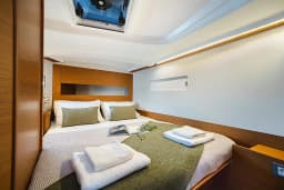 Sun Odyssey 410 in Kos / Marina Kos thumbnail 7