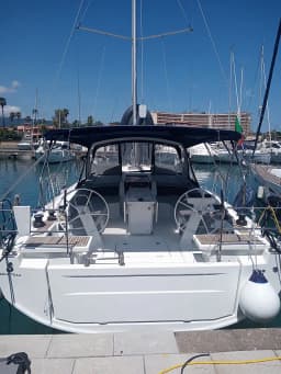 Oceanis 46.1 in Sicily / Furnari / Marina Portorosa thumbnail 3