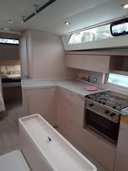 Oceanis 46.1 in Sicily / Furnari / Marina Portorosa thumbnail 6