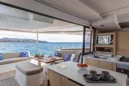 New 44 in Portimao / Marina de Portimao thumbnail 36