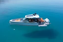 Saxdor 320 GTO in Kalamata Port thumbnail 6