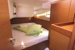 Sun Odyssey 490 in Lavrion Main Port thumbnail 14