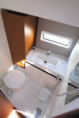 Sun Odyssey 490 in Lavrion Main Port thumbnail 5