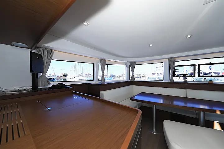 Lagoon 42 in Sukošan / D-Marin Dalmacija Marina - Photo 4