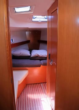 Bavaria Cruiser 40 in Athens / Alimos Marina thumbnail 29