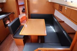 Bavaria Cruiser 40 in Athens / Alimos Marina thumbnail 40