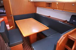 Bavaria Cruiser 40 in Athens / Alimos Marina thumbnail 41