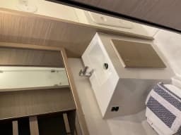 Lagoon 42 in Athens / Alimos Marina thumbnail 4