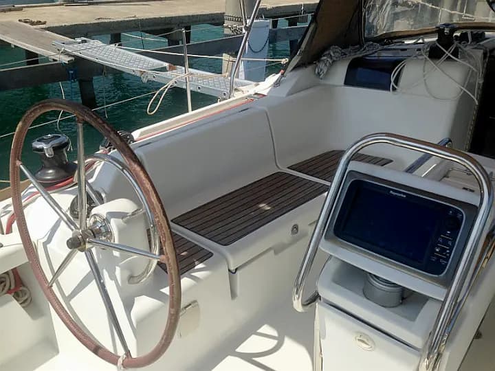 Sun Odyssey 409 in Koh Chang - Photo 4