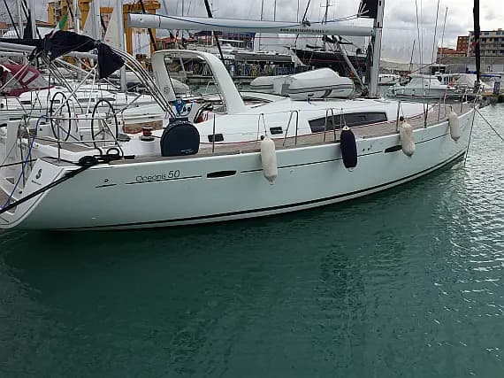 Oceanis 50 Family in Sardinia / Portisco / Cala dei Sardi - Photo 1