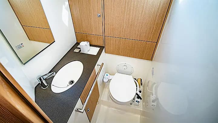 Bavaria Cruiser 46 in Fethiye / Yacht Classic Hotel - Photo 4