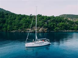 Bavaria Cruiser 46 in Fethiye / Yacht Classic Hotel thumbnail 7