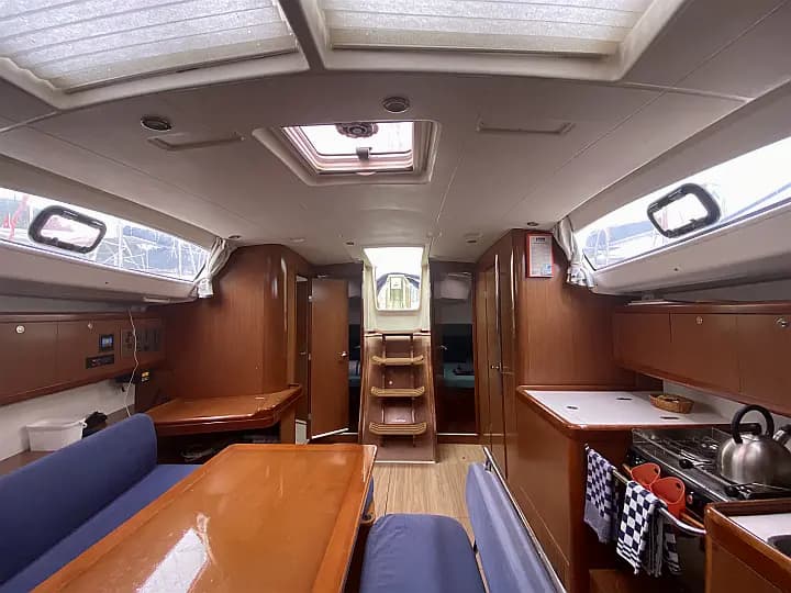Oceanis 43 in Fethiye / Ece Marina - Photo 5