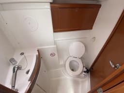 Oceanis 43 in Fethiye / Ece Marina thumbnail 5
