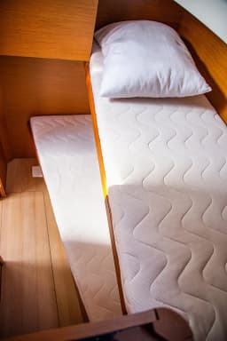 Sun Odyssey 490 in Corfu / Mpenitses / Marina Benitses thumbnail 9