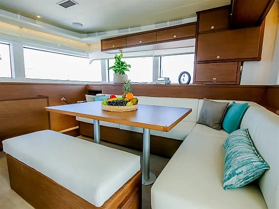 Lagoon 52F in Athens / Alimos Marina - Photo 3
