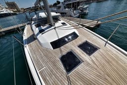 Dufour 470 in Zadar / Marina Zadar thumbnail 11