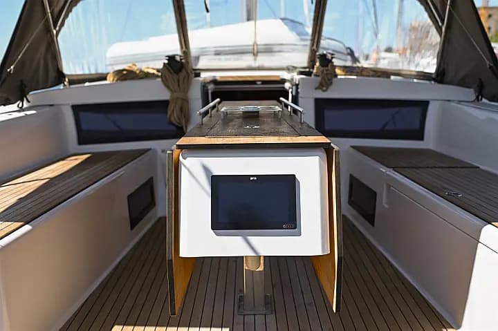 Dufour 470 in Zadar / Marina Zadar - Photo 4