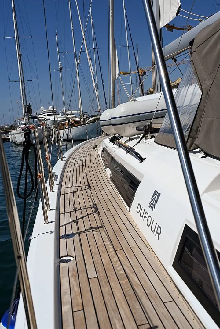 Dufour 470 in Zadar / Marina Zadar - Photo 5