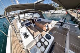 Dufour 470 in Zadar / Marina Zadar thumbnail 7