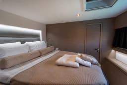 Saona 47 in Kalamata Marina thumbnail 12