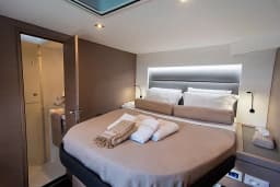 Saona 47 in Kalamata Marina thumbnail 7