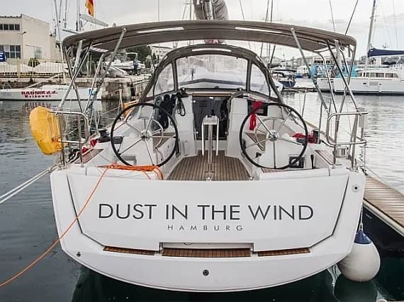 Sun Odyssey 389 in Sukošan / D-Marin Dalmacija Marina - Photo 1