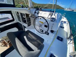 Lagoon 40 in Sardinia / Portisco / Cala dei Sardi thumbnail 10