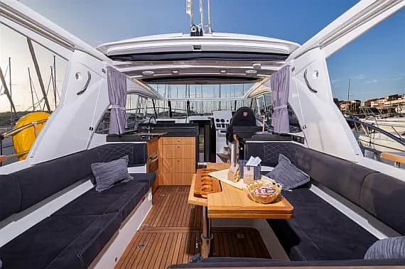 Marex 360 Cabriolet Cruiser in Šibenik / D-Marin Marina Mandalina - Photo 1