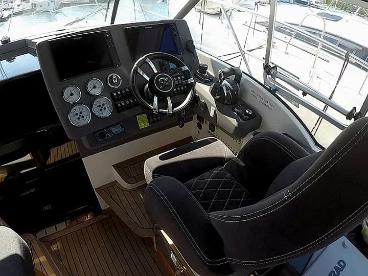 Marex 360 Cabriolet Cruiser in Šibenik / D-Marin Marina Mandalina - Photo 4