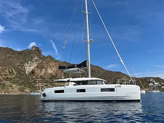 Lagoon 46 in Sicily / Capo d'Orlando Marina - Photo 1